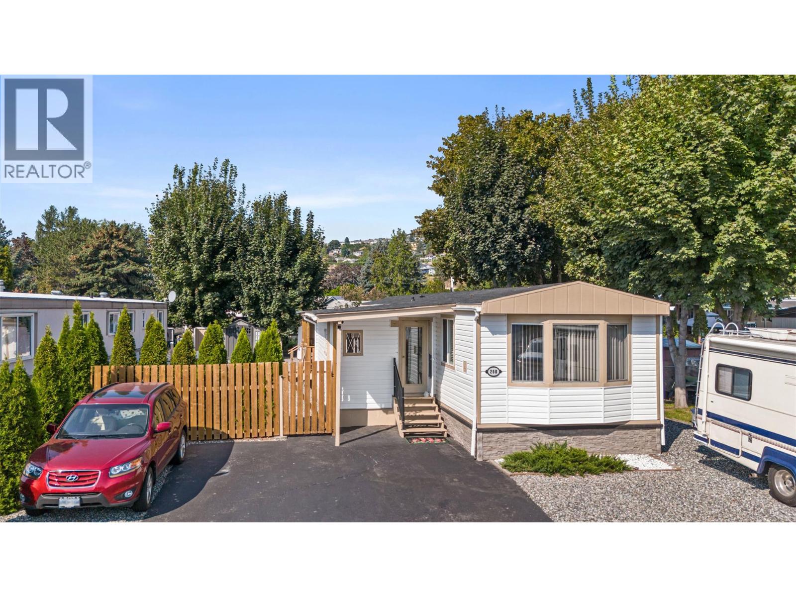 2001 Highway 97 South Highway Unit 250, West Kelowna, BC V1Z 1B2