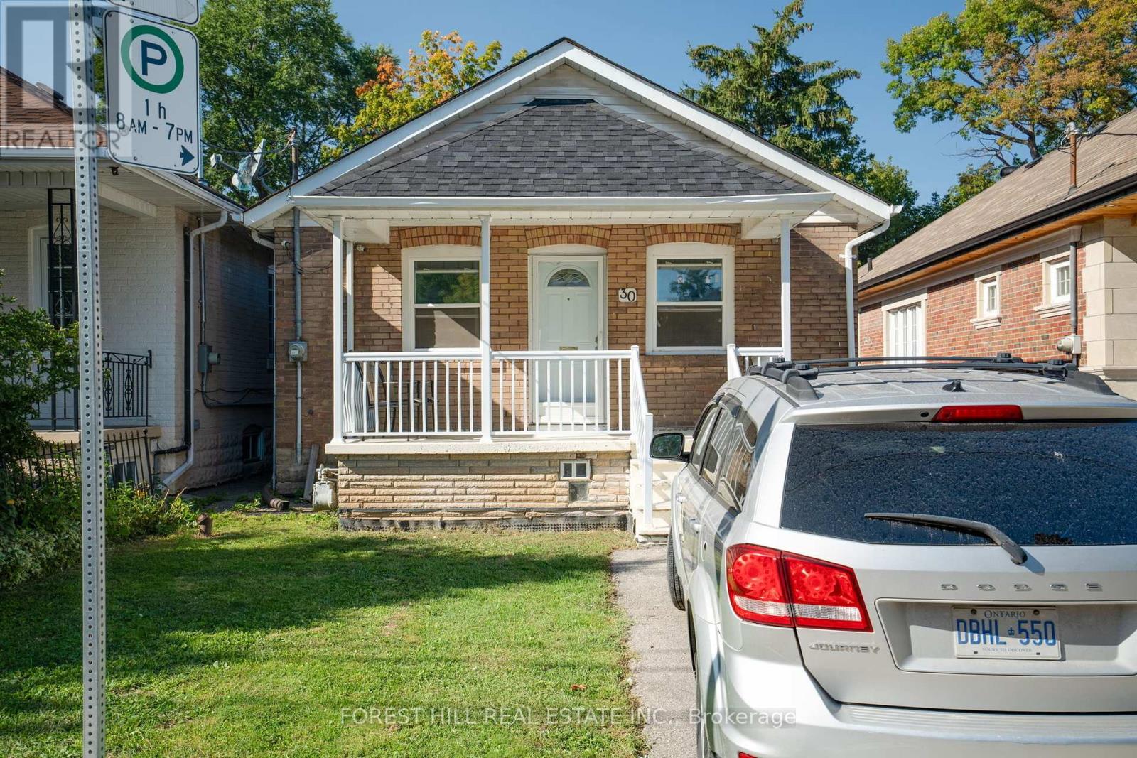 30 Hertford Ave, Toronto, ON M6M 1S1