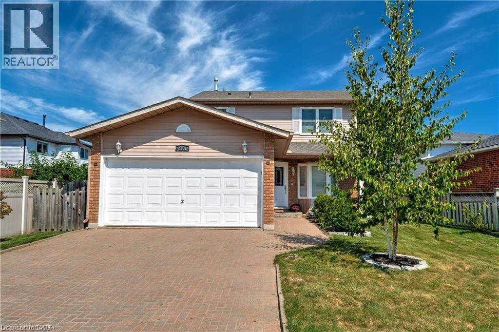 2181 Cleaver Ave, Burlington, ON L7M 3W5