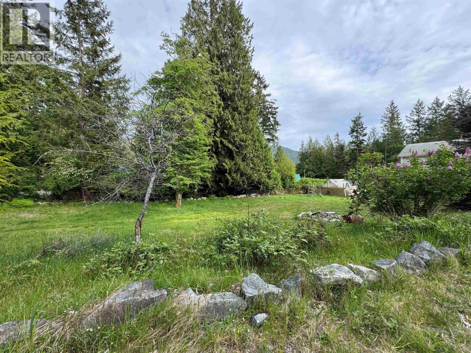 4904 Hotel Lake Rd, Garden Bay, BC V0N 1S1