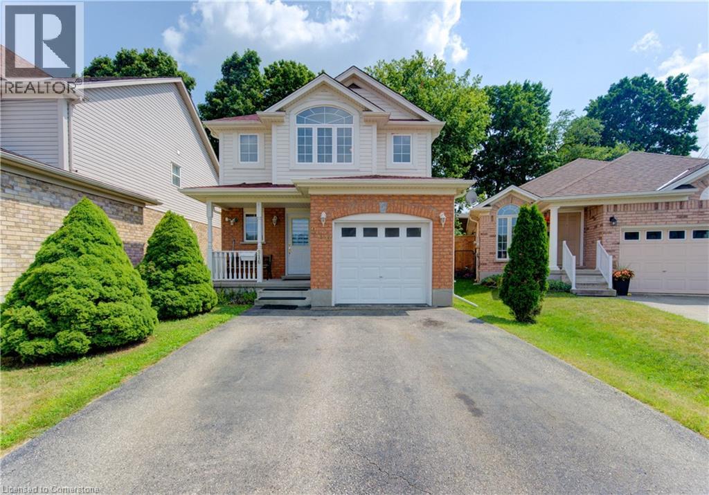 916 Veronica Ct, Kitchener, ON N2A 4G4