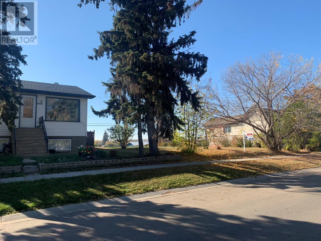 101 Avenue Unit 10415 #b, Lac La Biche, AB T0A 2C0