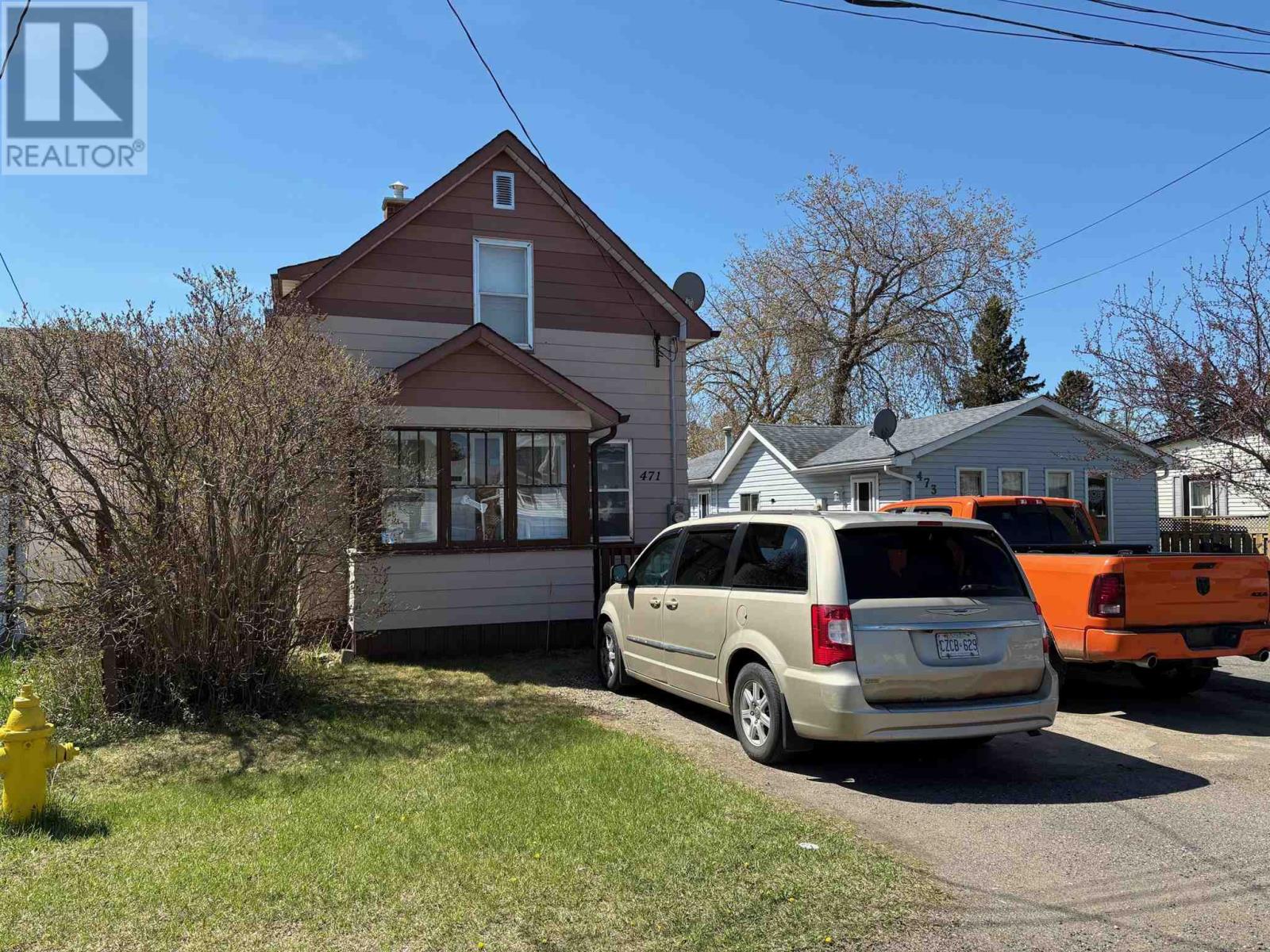 471 Adams St, Thunder Bay, ON P7A 1C1