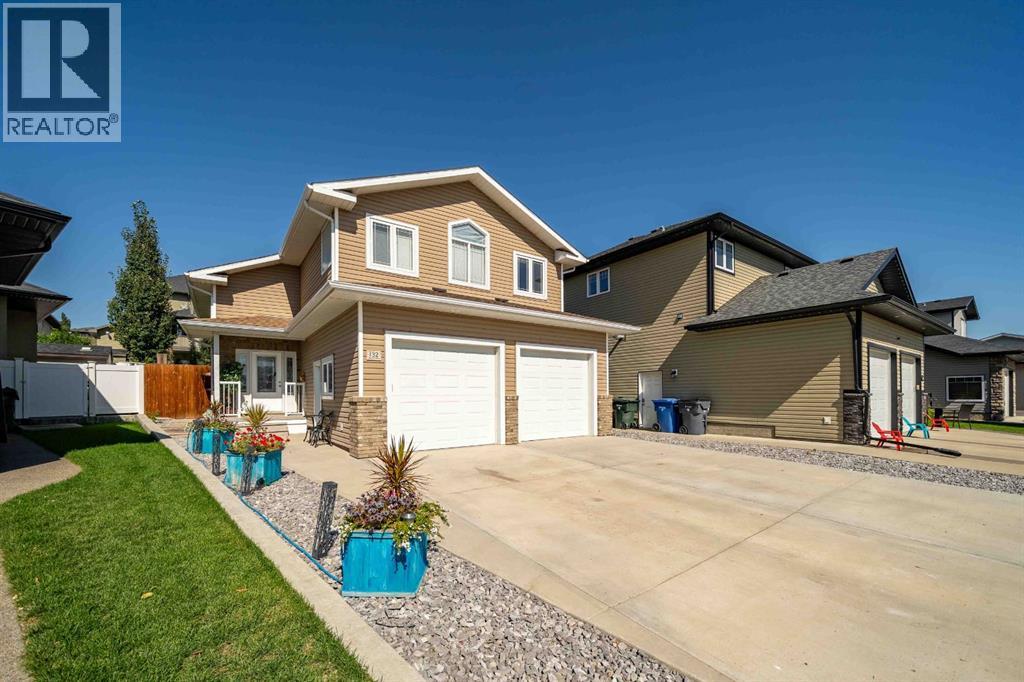 132 Ranchman Pl NE, Medicine Hat, AB T1C 0E3