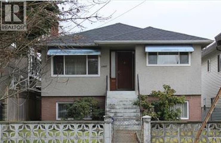 2807 Euclid Ave, Vancouver, BC V5R 5C2