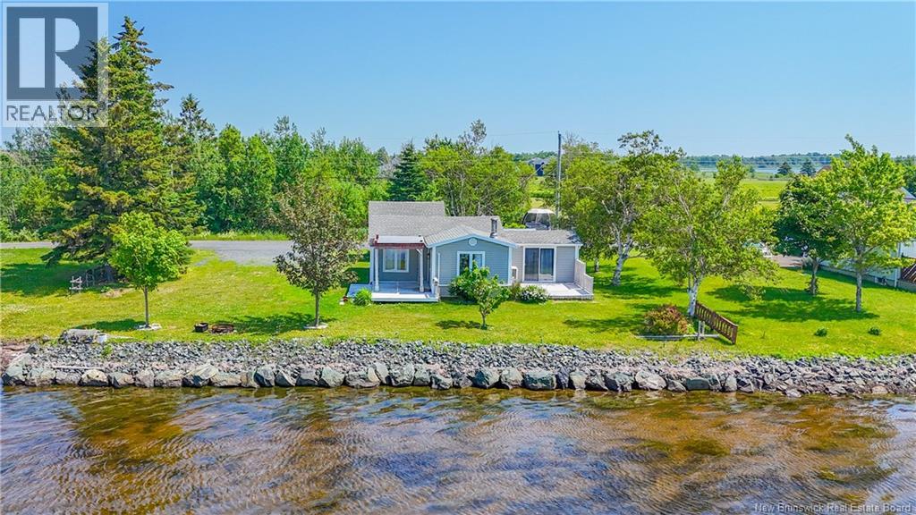 22 Rue Des Chalets St, Inkerman Ferry, NB E8P 1V8