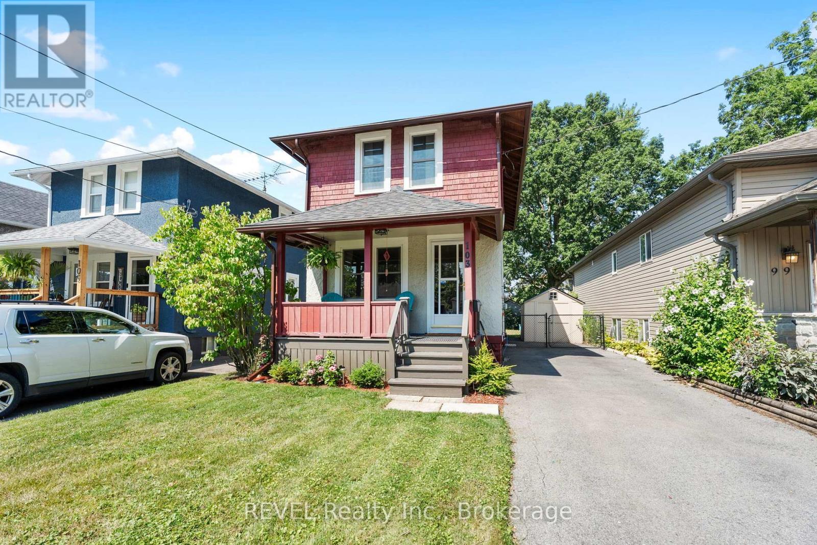 103 Wilton Ave, Welland, ON L3C 2A1