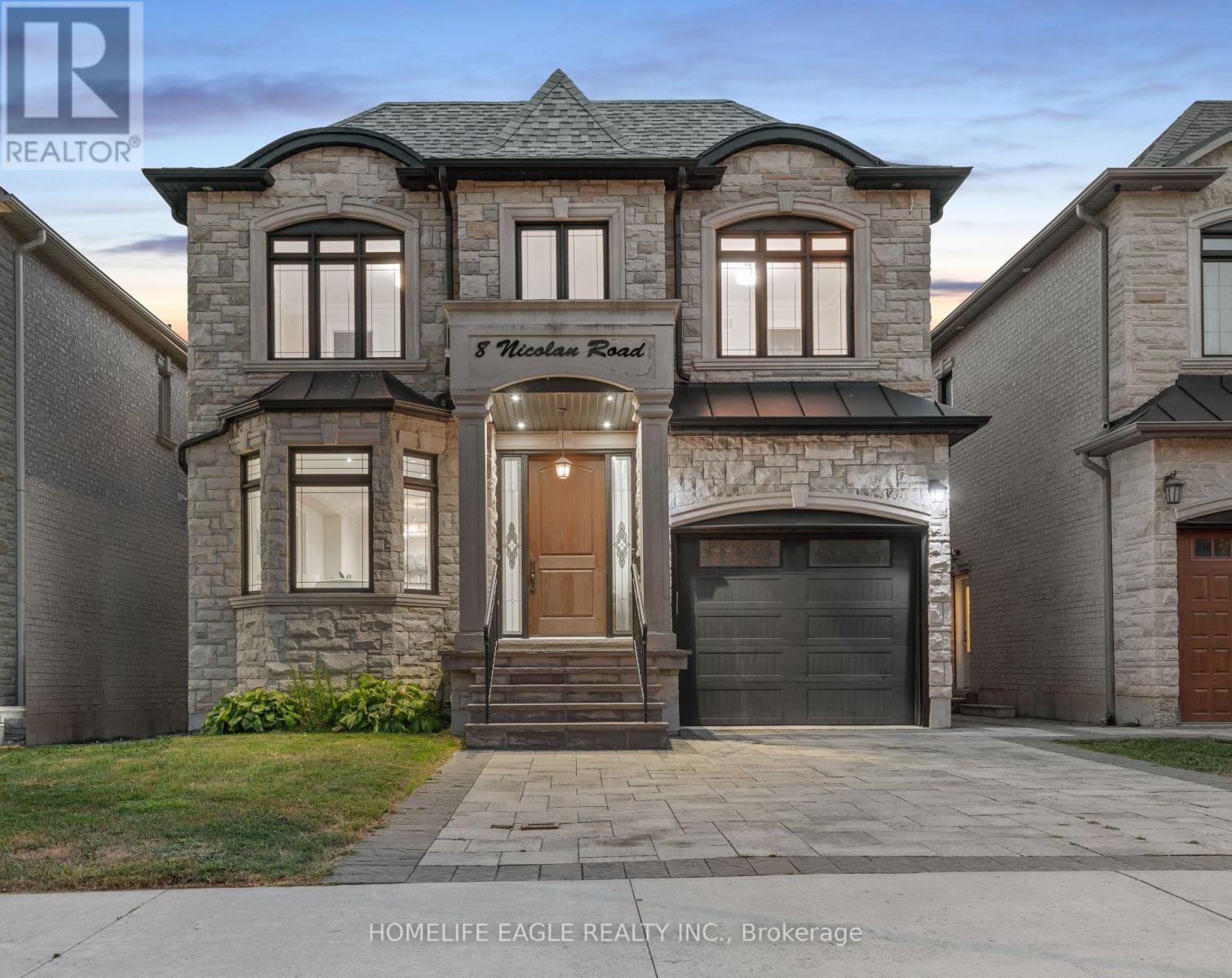 8 Nicolan Rd, Toronto Cliffcrest, ON M1M 3J6