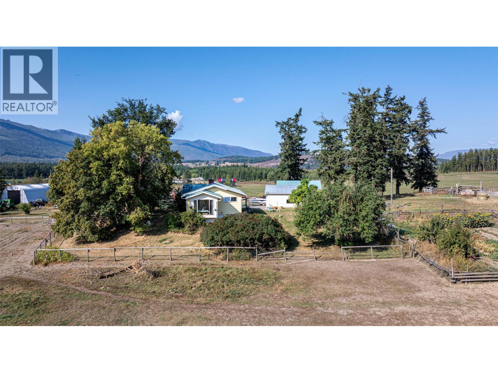 4210 White Lake Rd, Tappen, BC V0E 2W1
