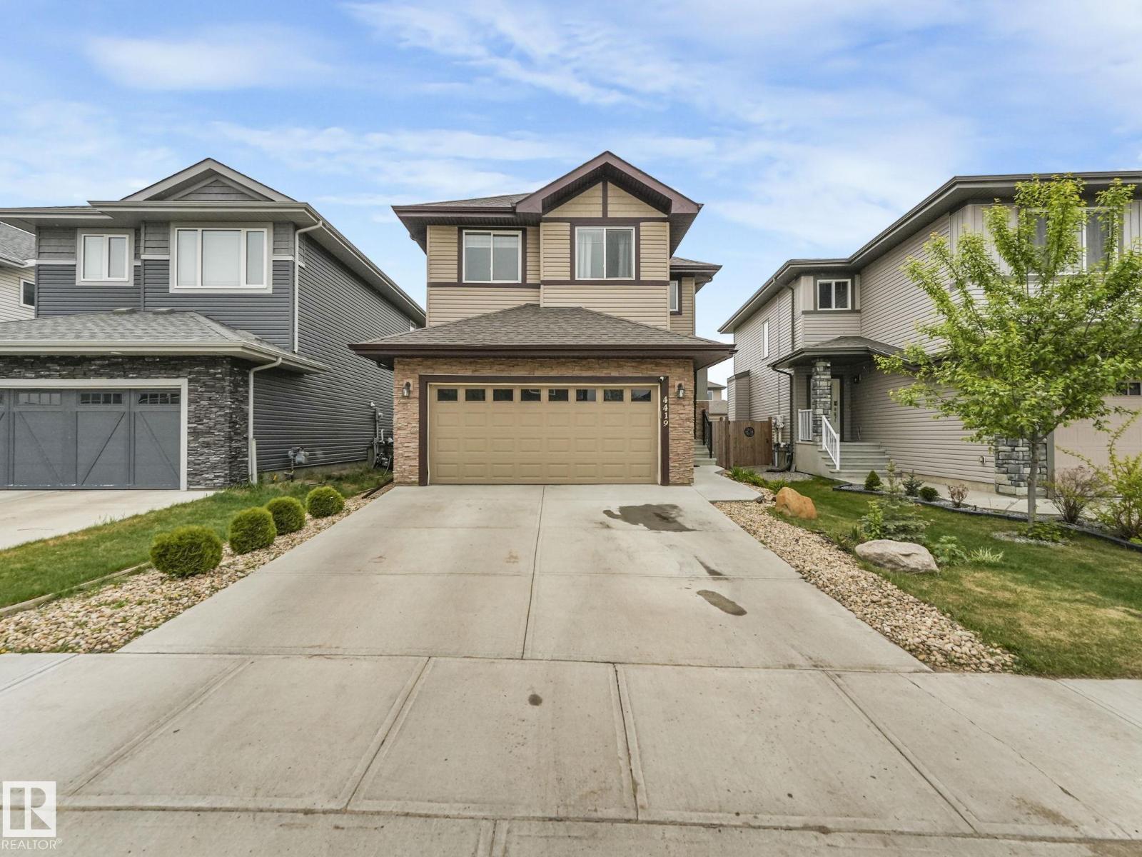 38 St Unit 4419 #a, Beaumont, AB T4X 2B8
