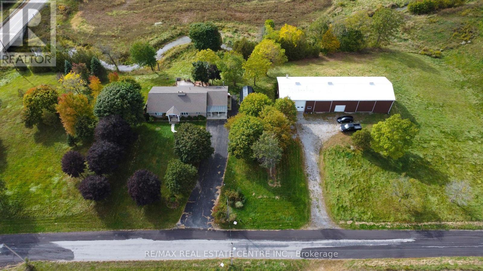 17 Cemetery Rd, Norfolk, ON N0E 1Z0