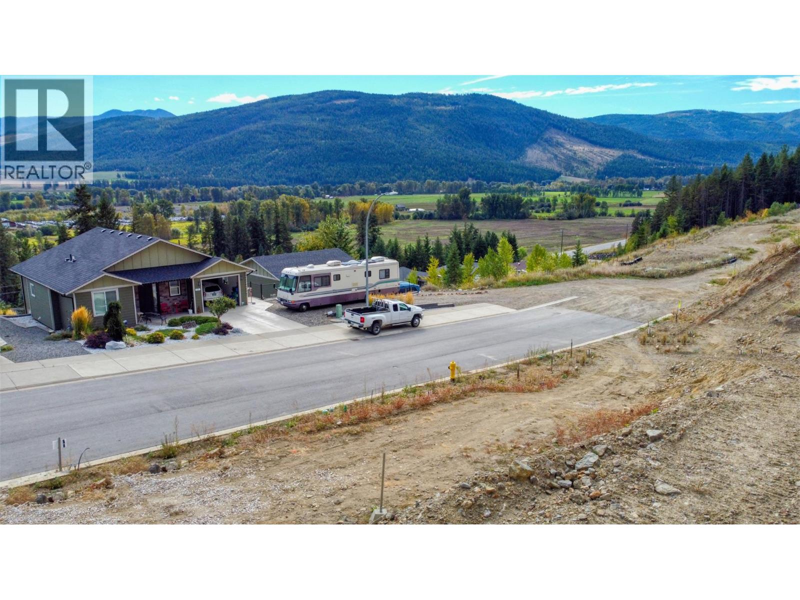 1730 Gallon Ave, Lumby, BC V0E 2G0