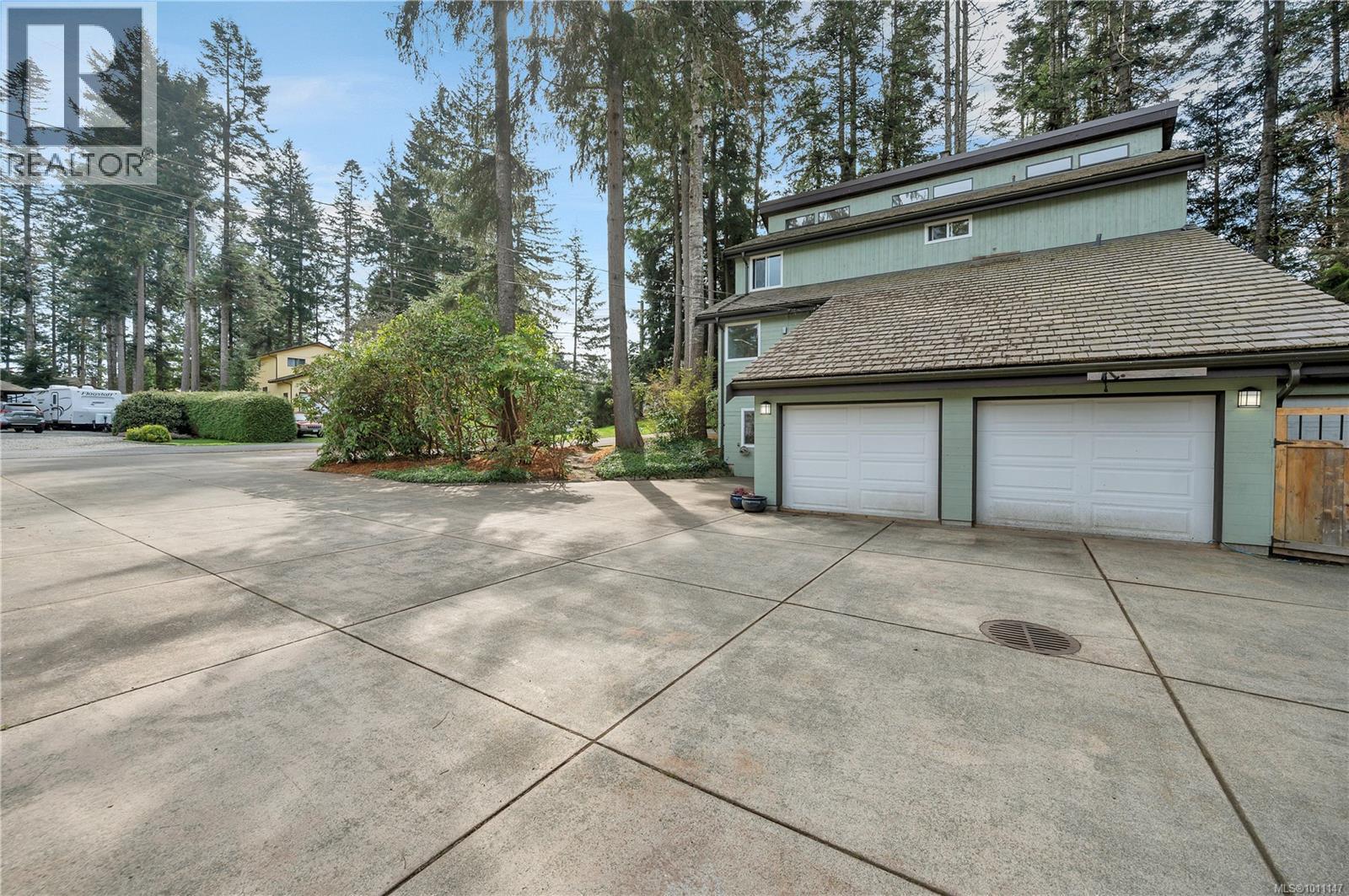 3844 Sutil Rd, Campbell River, BC V9H 1J5
