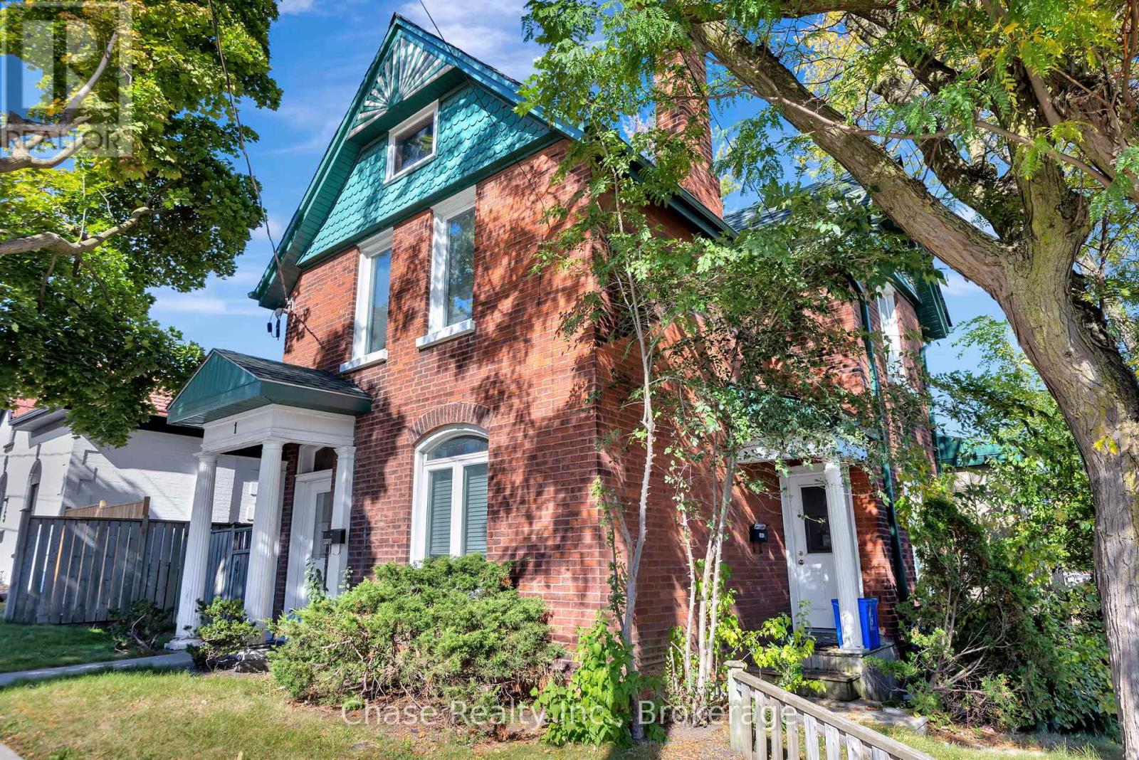 1 Terrace Hill St, Brantford, ON N3R 1E8