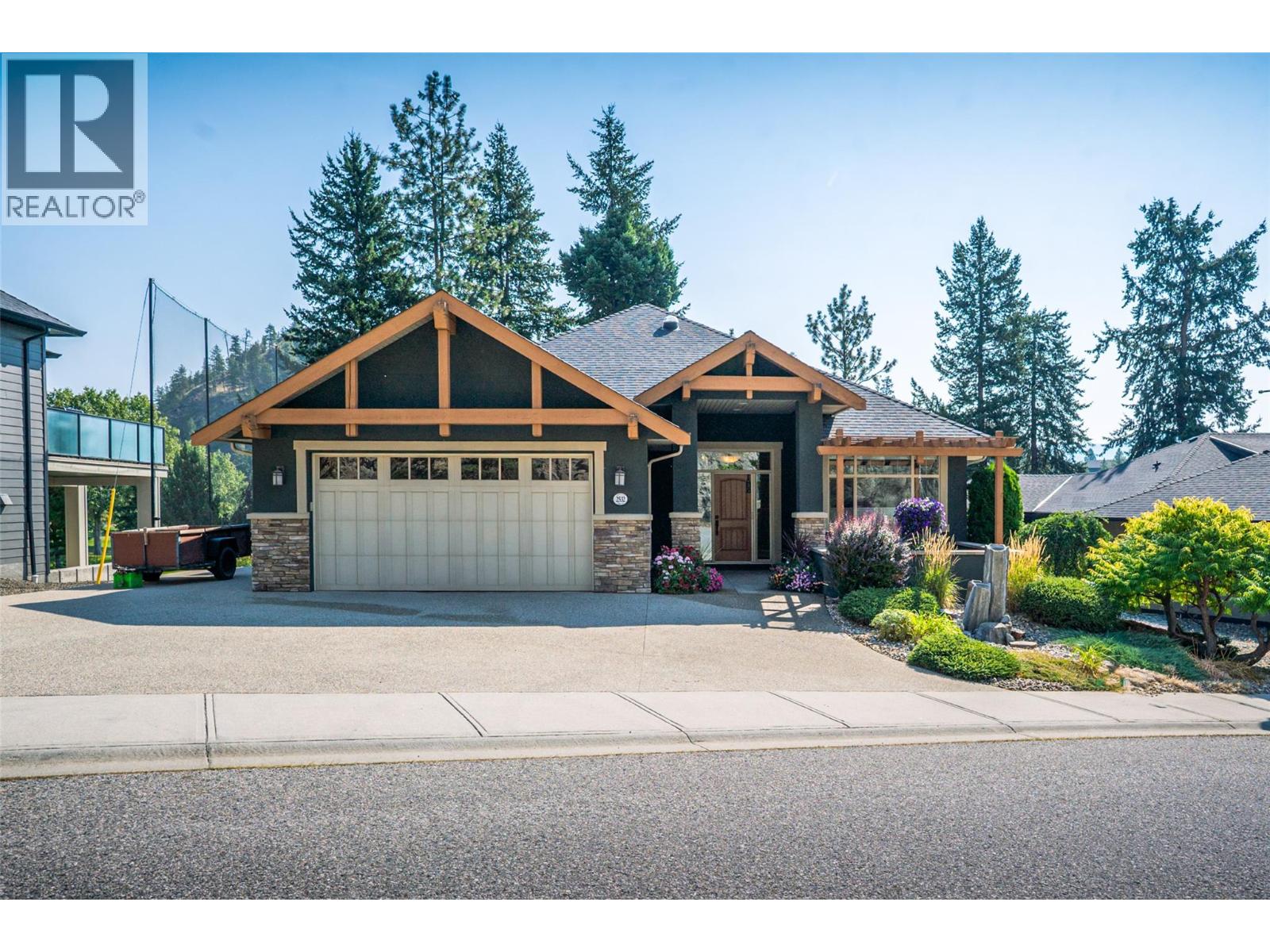 2532 Tuscany Dr, West Kelowna, BC V4T 3B6