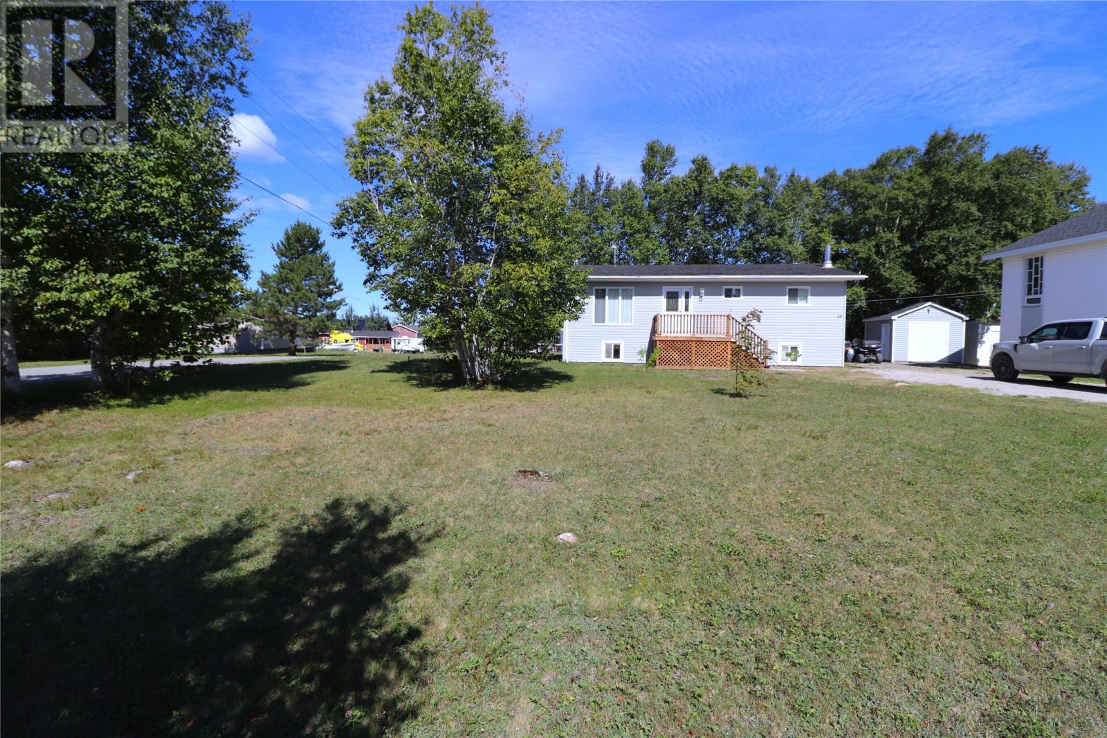 24 Main St, Howley, NL A0K 3E0