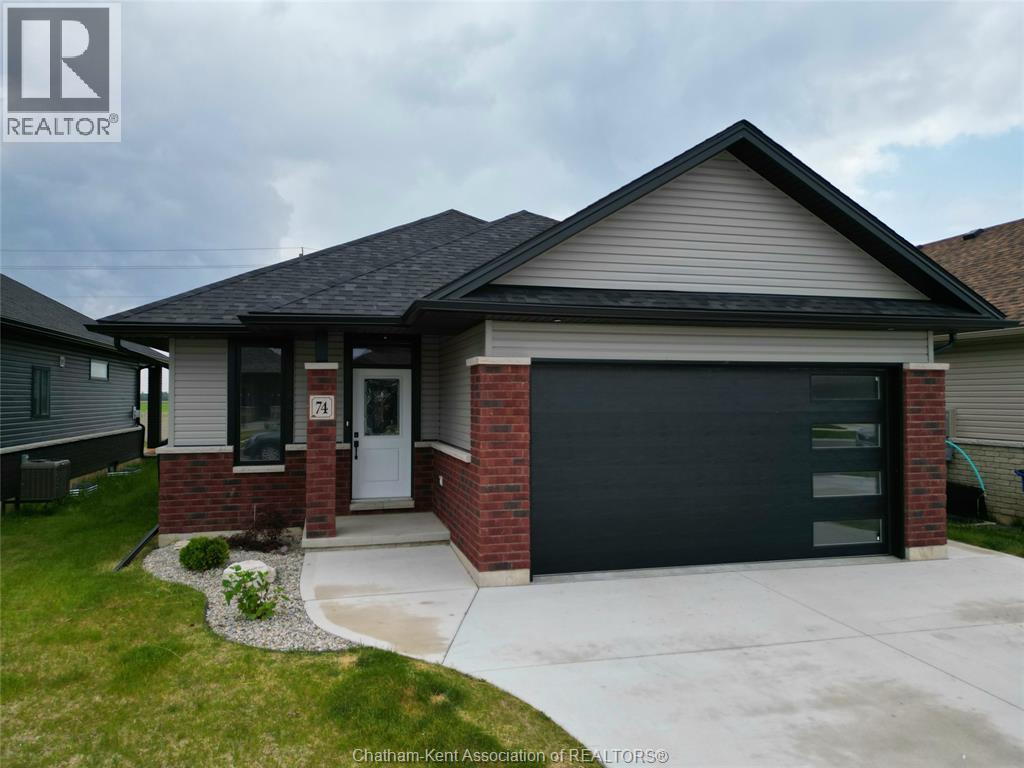 74 Evening Dr, Chatham, ON N7L 0B6