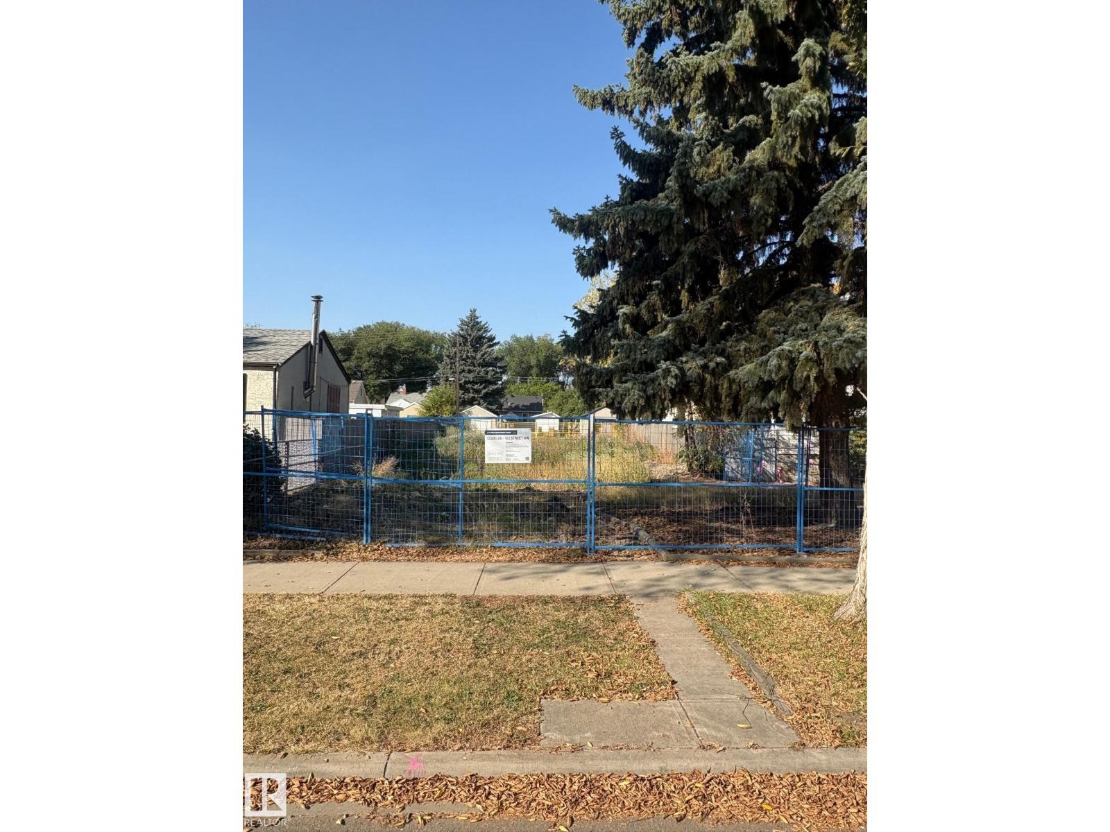 103 St Nw Unit 12326, Edmonton, AB T5G 2K3