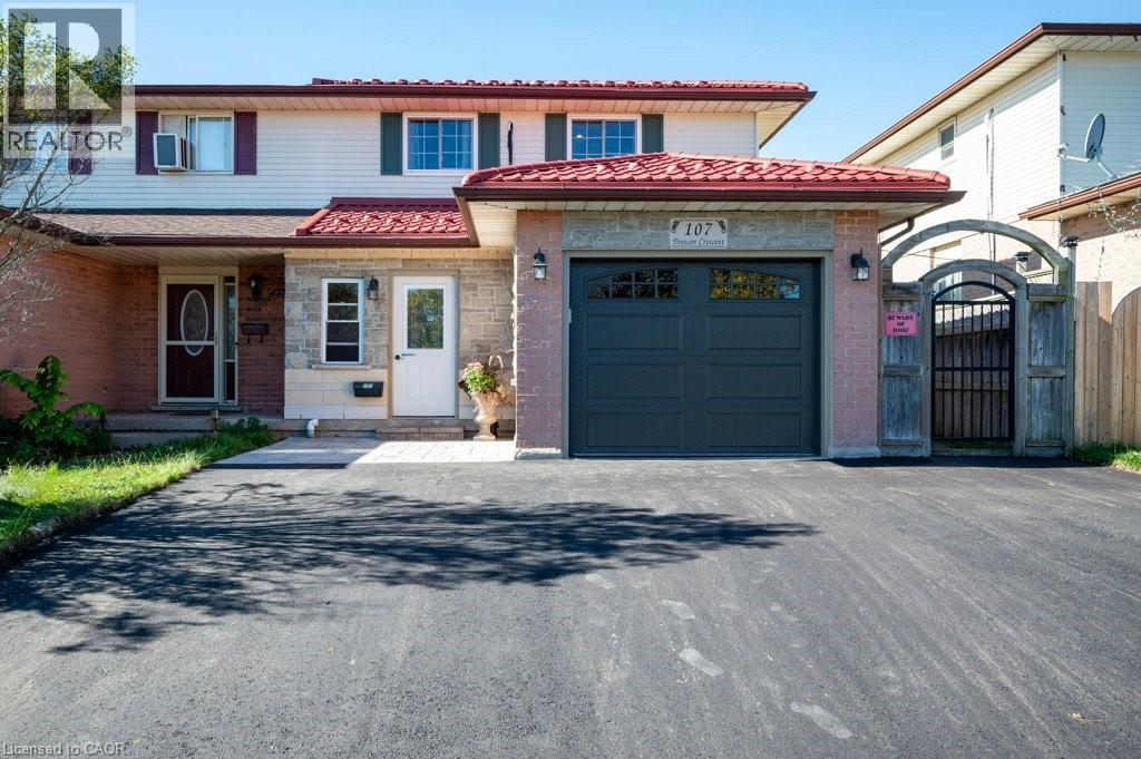107 Dinison Cres, Kitchener, ON N2E 2S6