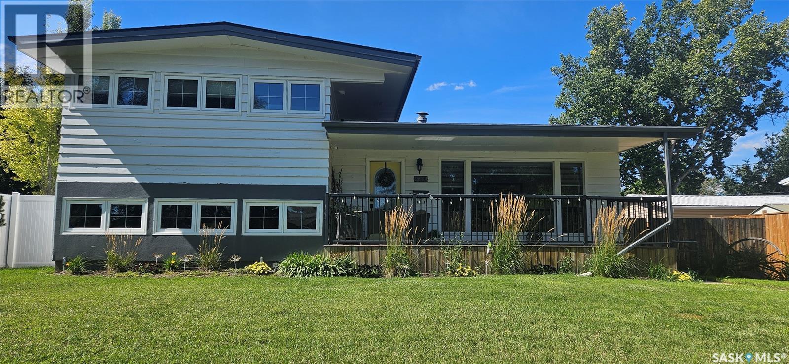 440 Macdonald Dr, Swift Current, SK S9H 1C9