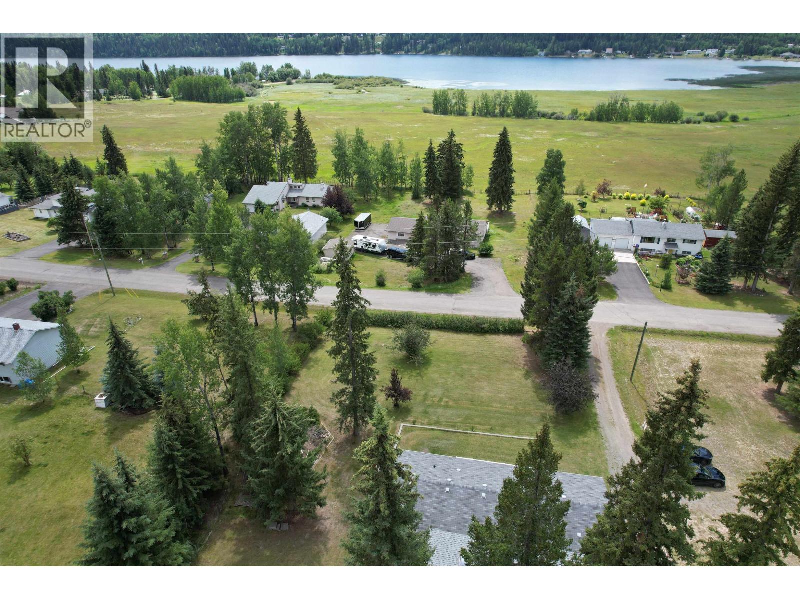 6089 Lakeshore Drive, 100 Mile House, BC V0K 2E3