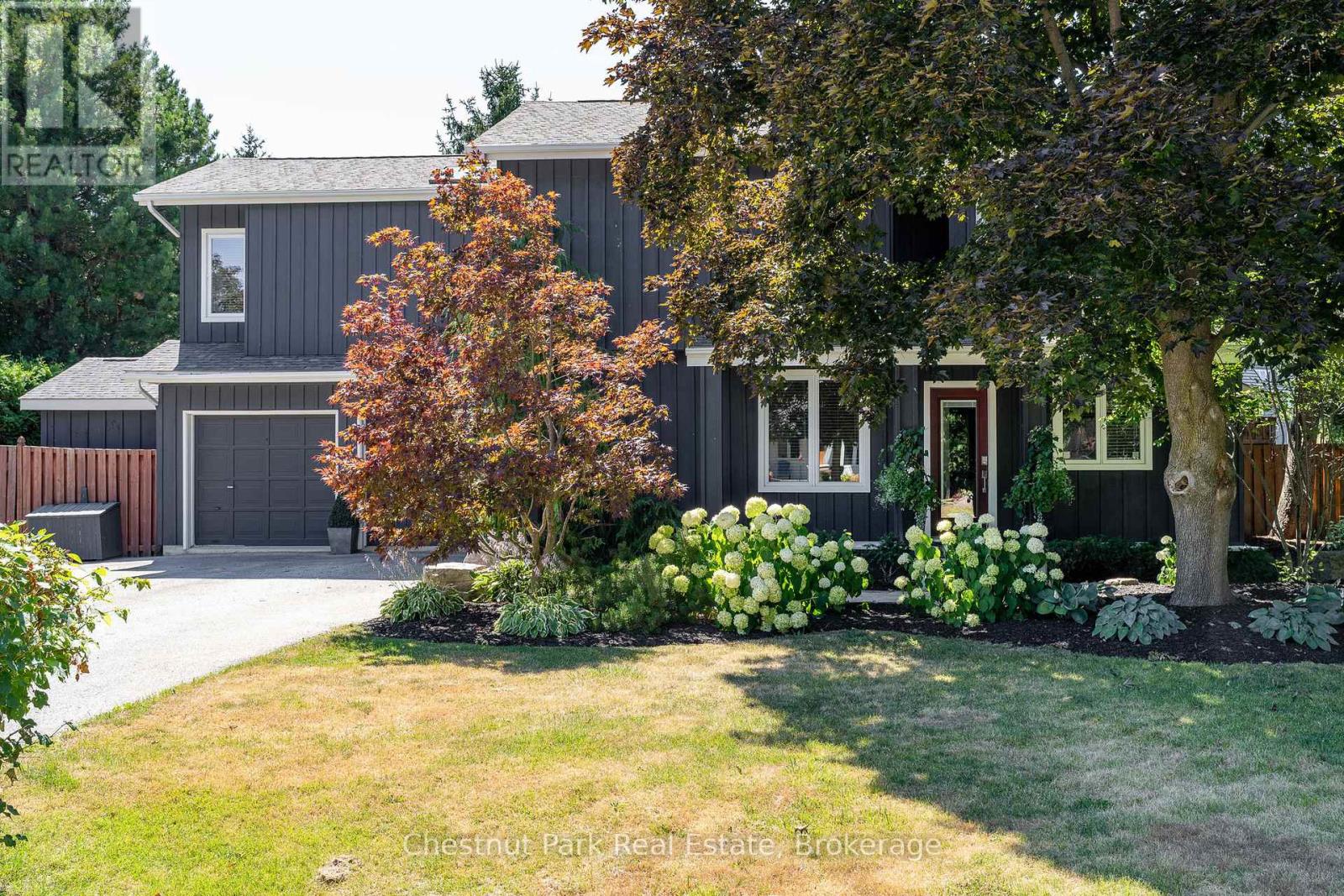 133 Carmichael Cres, The Blue Mountains, ON L9Y 0R5