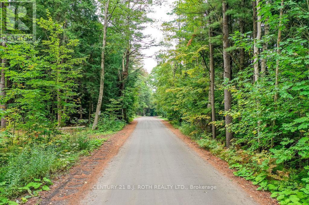 1019 Davis Dr, Gravenhurst, ON P0E 1N0
