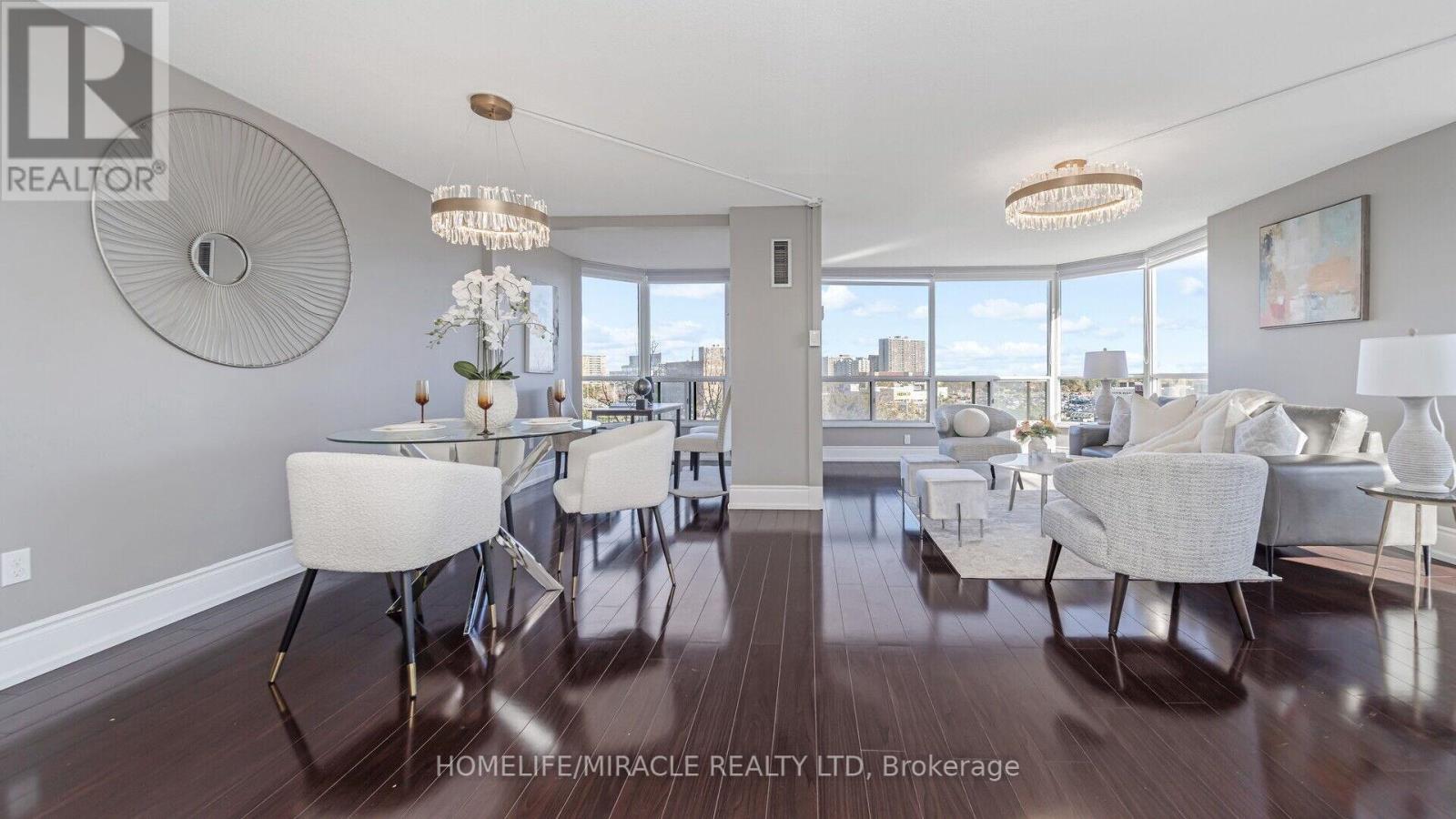 510 22 Hanover Rd, Brampton, ON L6S 5K7