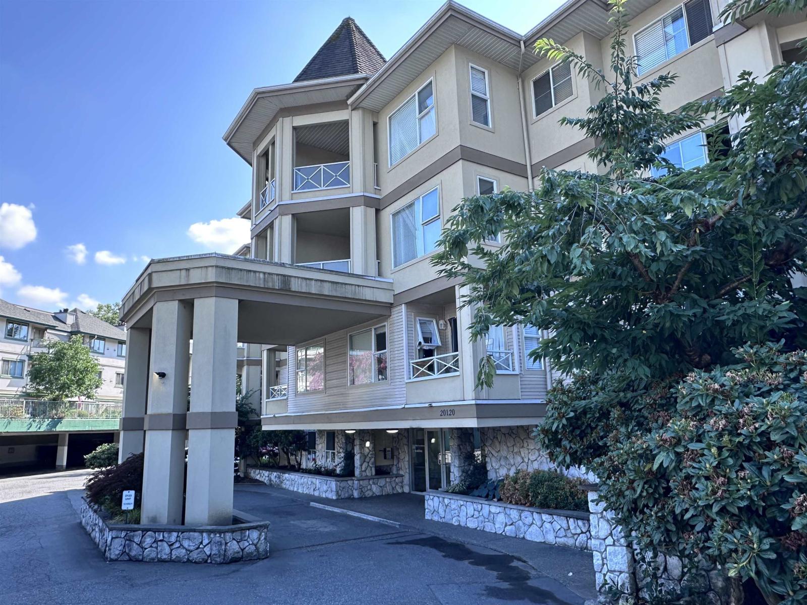 20120 56 Avenue Unit 309, Langley, BC V3A 3Y4