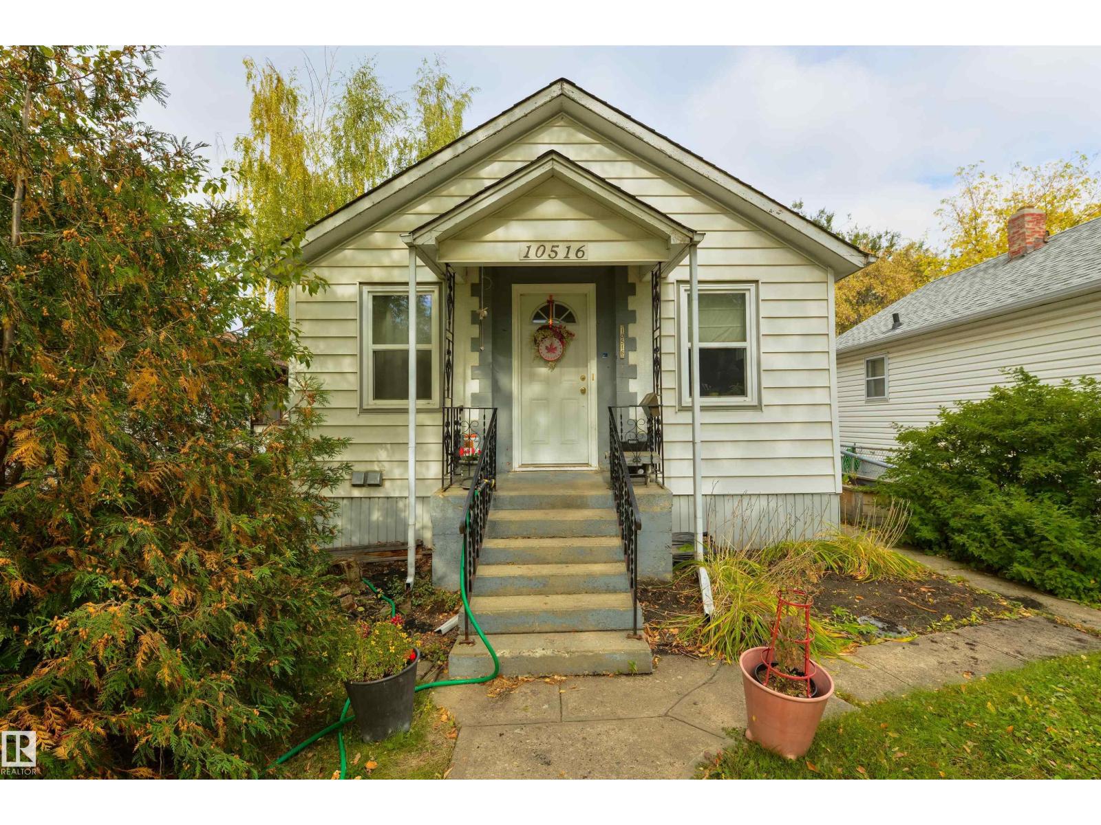 74 Av Nw Unit 10516, Edmonton, AB T6E 1G2