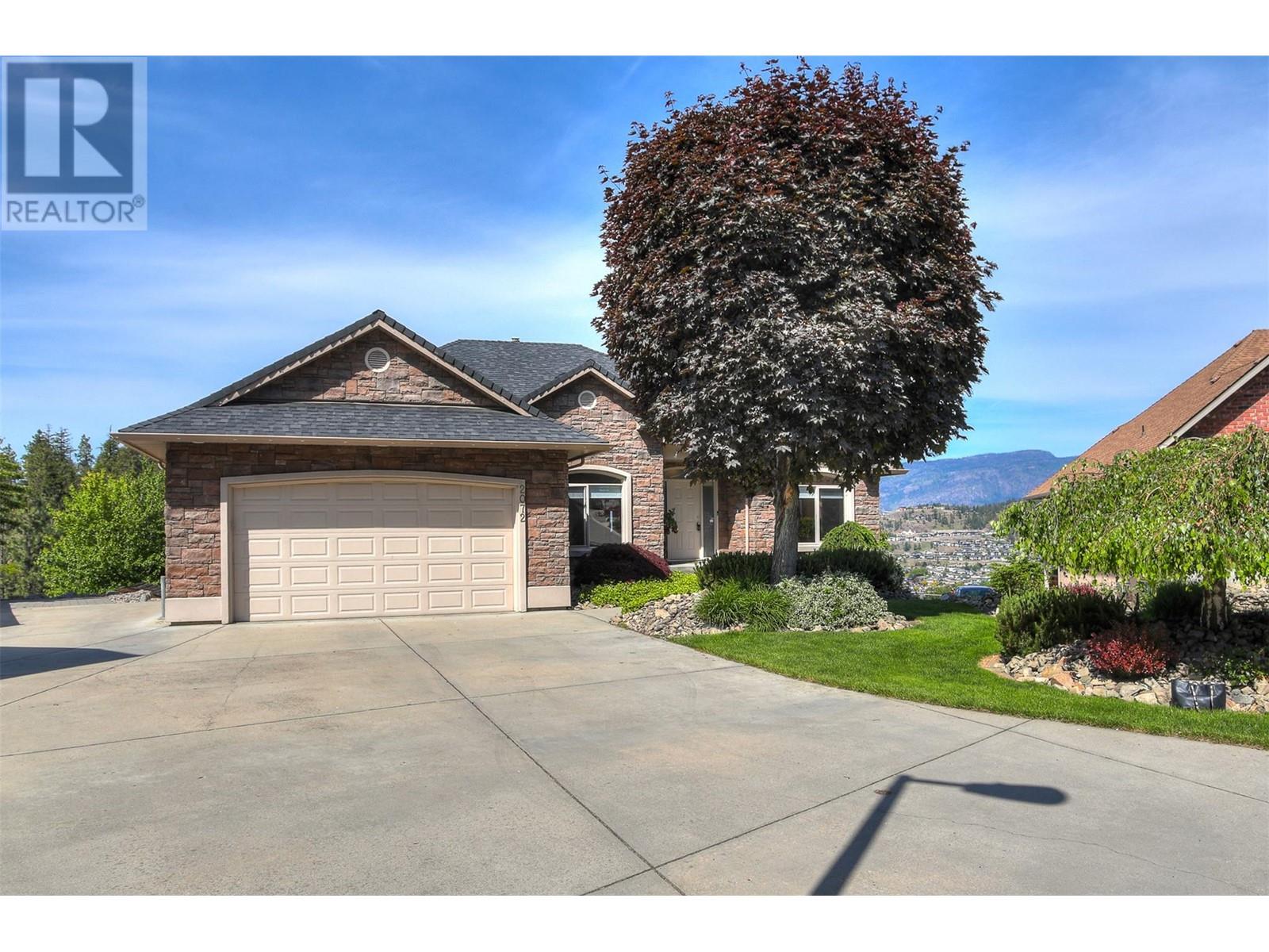 2072 Lillooet Ct, Kelowna, BC V1Y 1V2