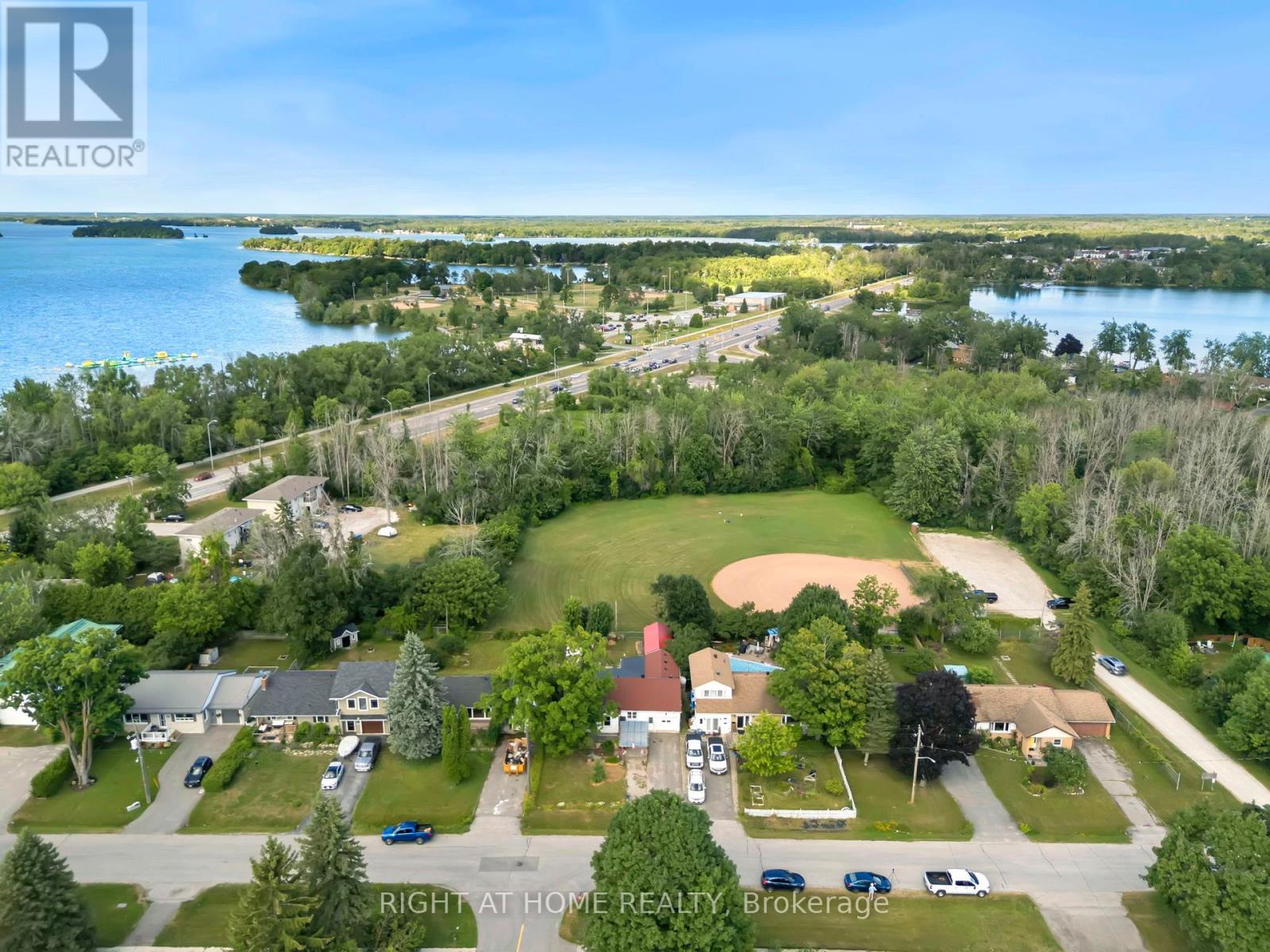 392 Bayview Pkwy, Orillia, ON L3V 3Y2