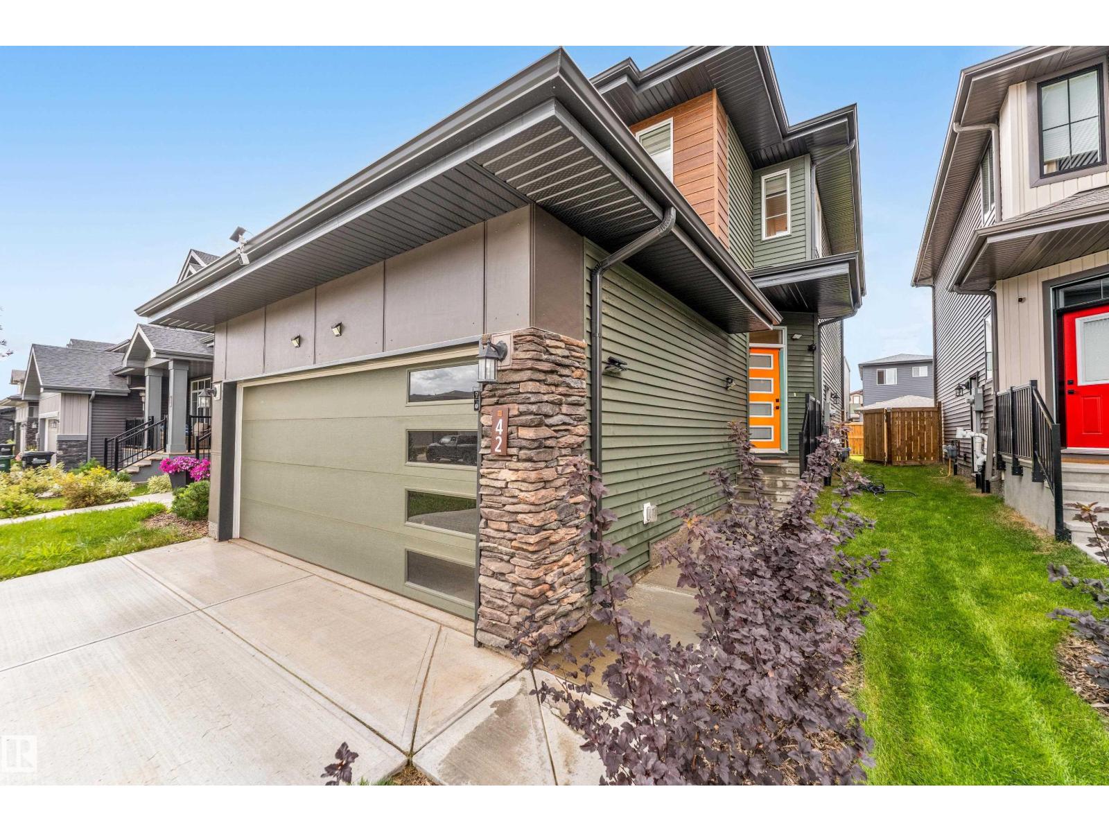 42 Cerbat Crescent Cr, Sherwood Park, AB T8H 2Z5