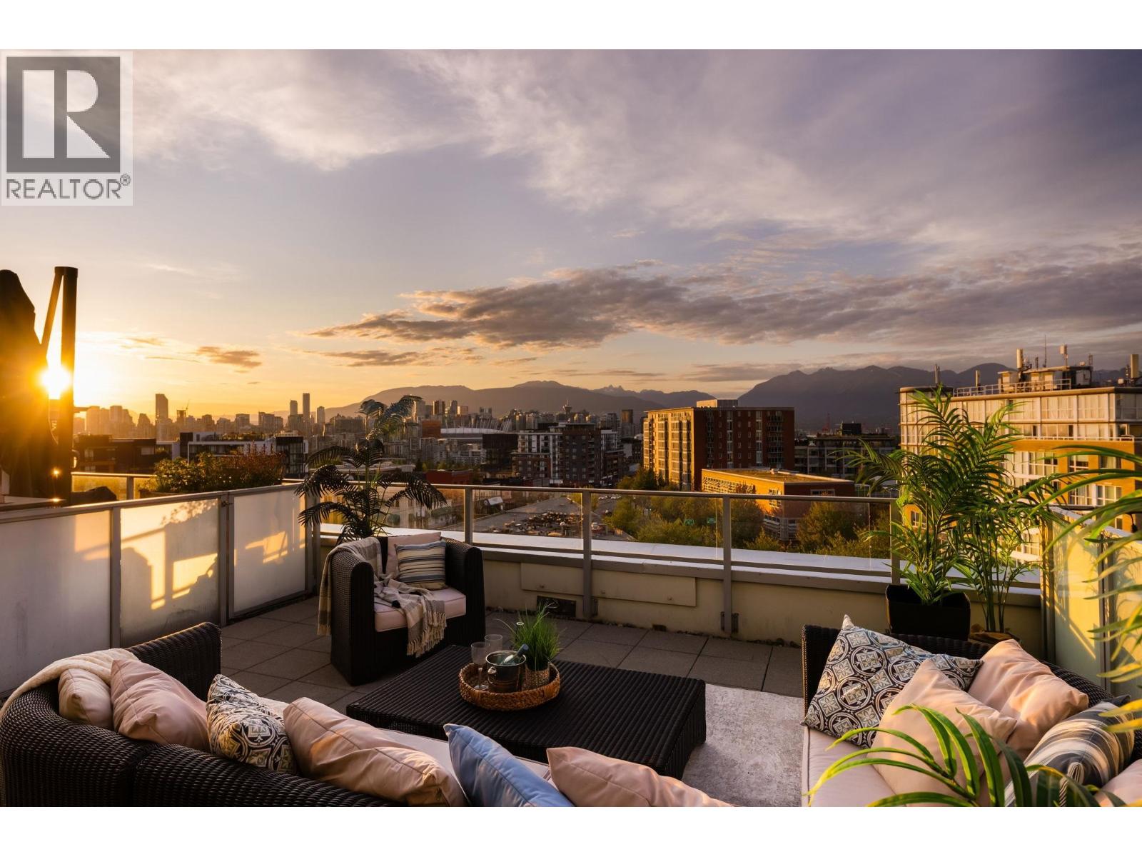 2508 Watson Street Unit 602, Vancouver, BC V5T 3G9