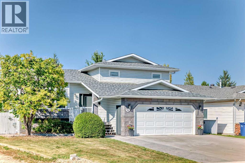 52 Kirby St, Red Deer, AB T4P 3M9