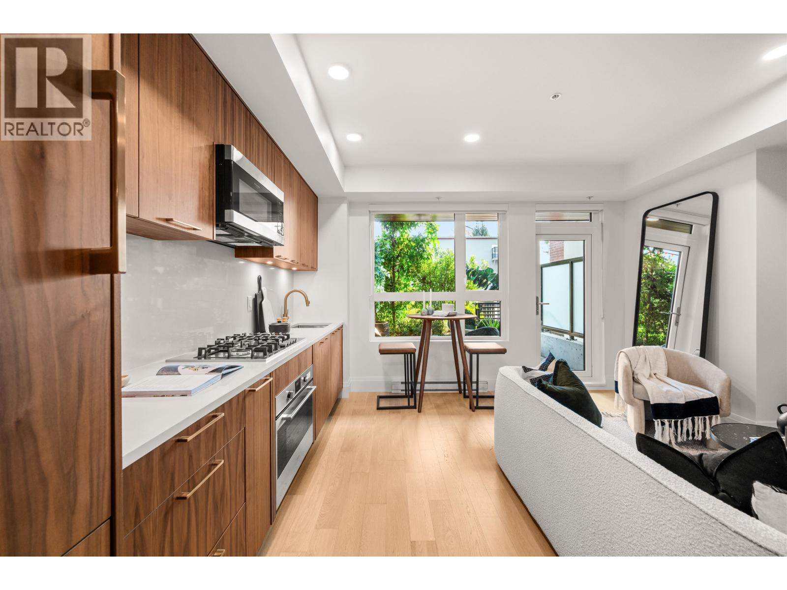 2550 Garden Drive Unit 106, Vancouver, BC V5N 4X6