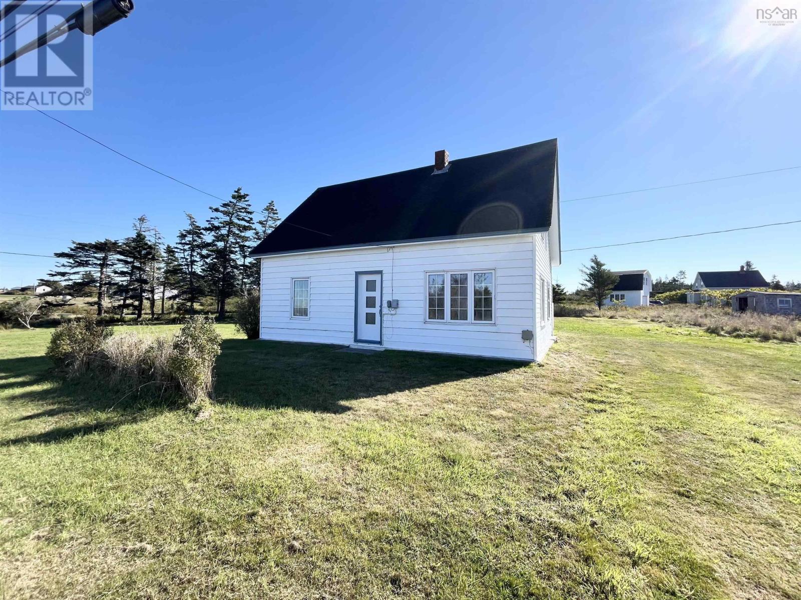 2059 Highway 330, Clark's Harbour, NS B0W 1P0