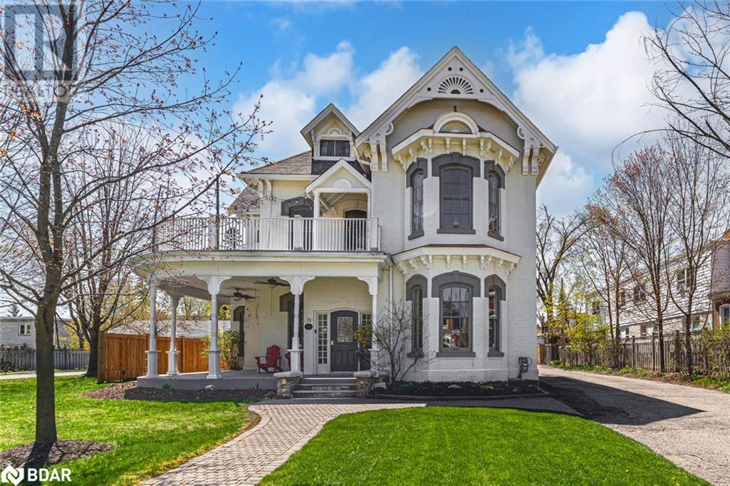 72 High St, Barrie, ON L4N 1W4