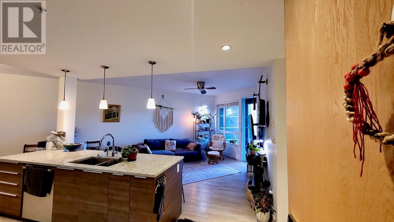710 Vernon Street Unit 201, Nelson, BC V1L 4G2