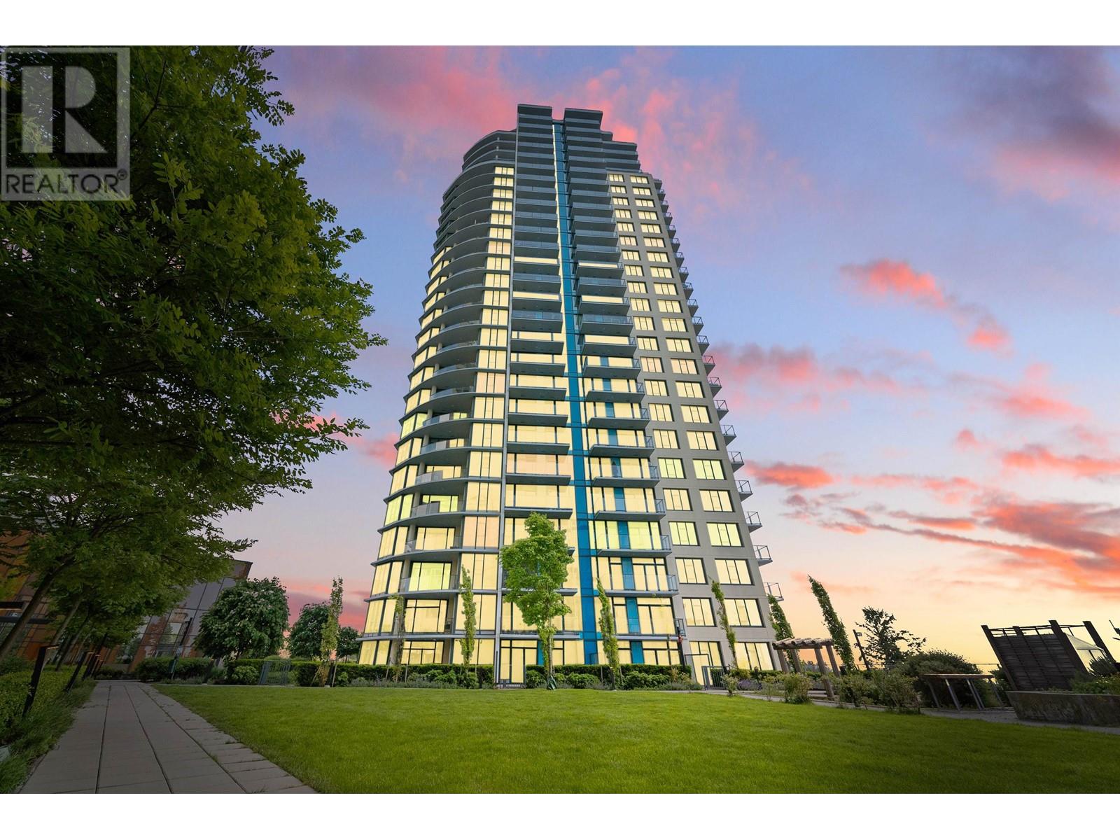 7388 Kingsway Unit 802, Burnaby, BC V3N 0G9