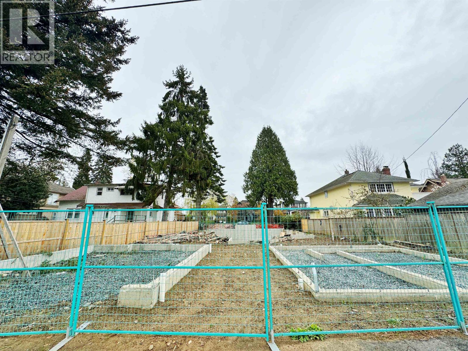 5769 Hudson St, Vancouver, BC V6M 2Z2