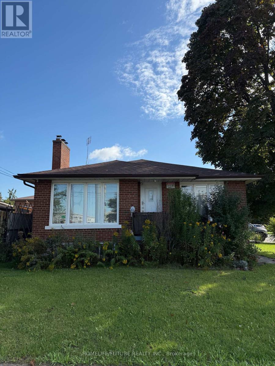 1013 Islington Ave, Toronto, ON M8Z 4R3