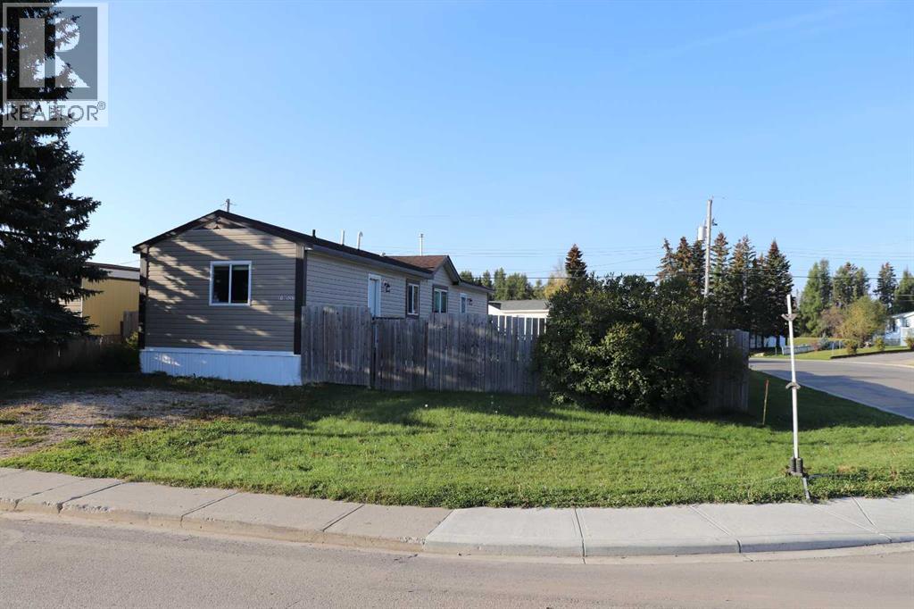 52 Street Unit 810, Edson, AB T7E 1K4