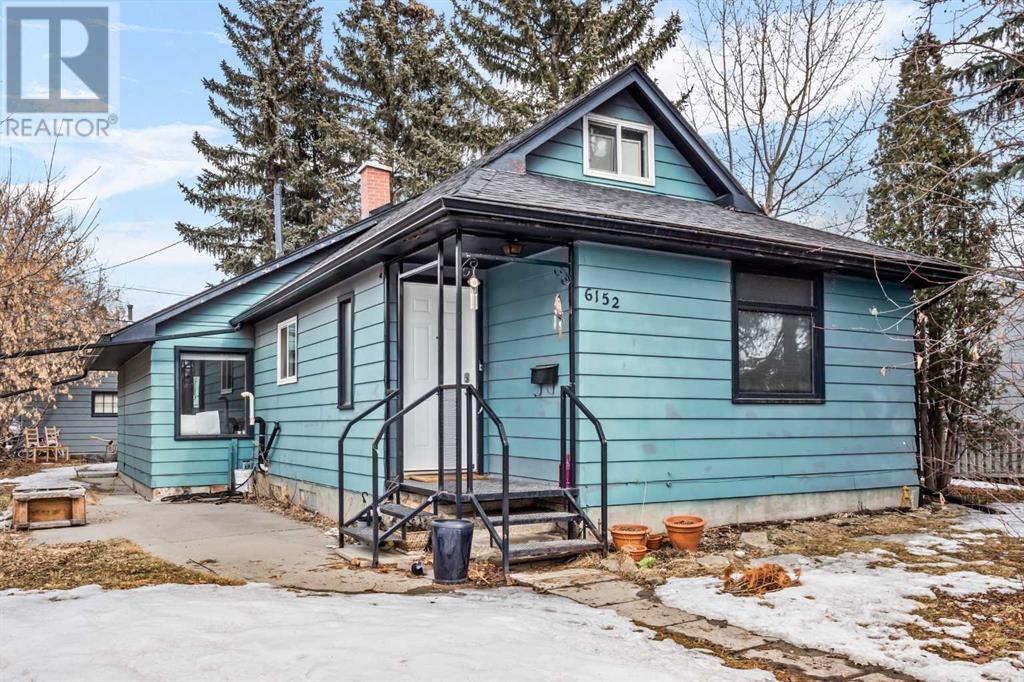 6152 Bowwood Dr NW, Calgary, AB T3B 2E9