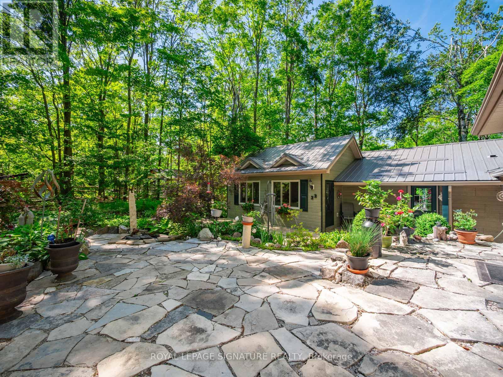 22 Iroquois Rdg, Oro-Medonte, ON L0K 1E0