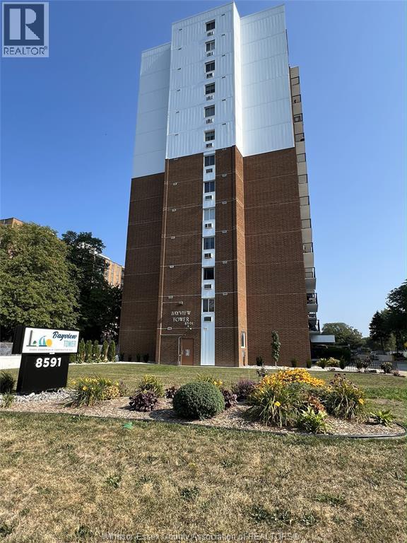 8591 Riverside Drive East Unit 904, Windsor, ON N8S 1G3
