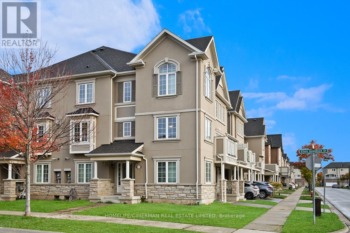 335 Ellen Davidson Dr, Oakville, ON L6M 0V6