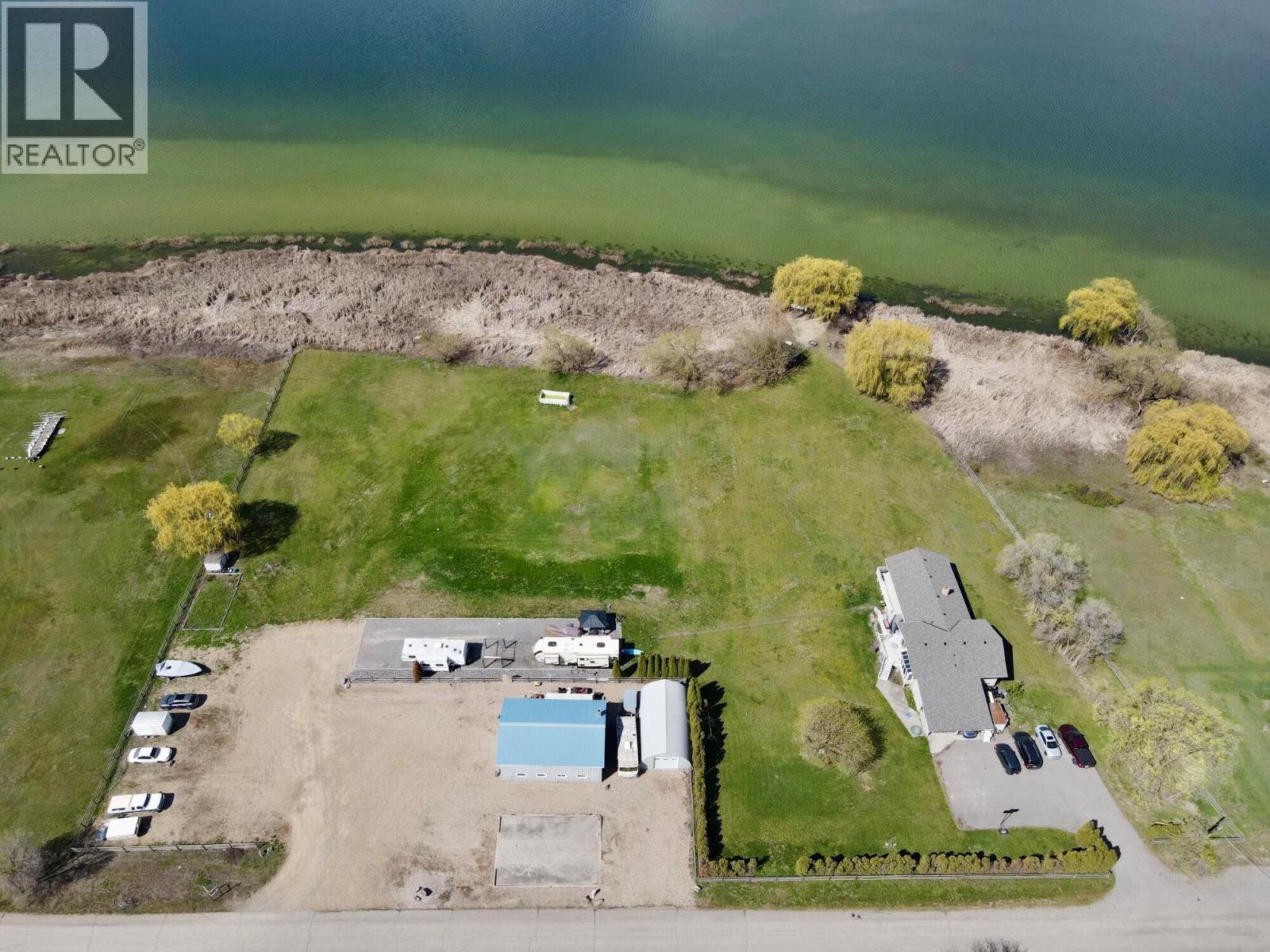 7792 Lochdale Rd, Vernon, BC V1B 3R8