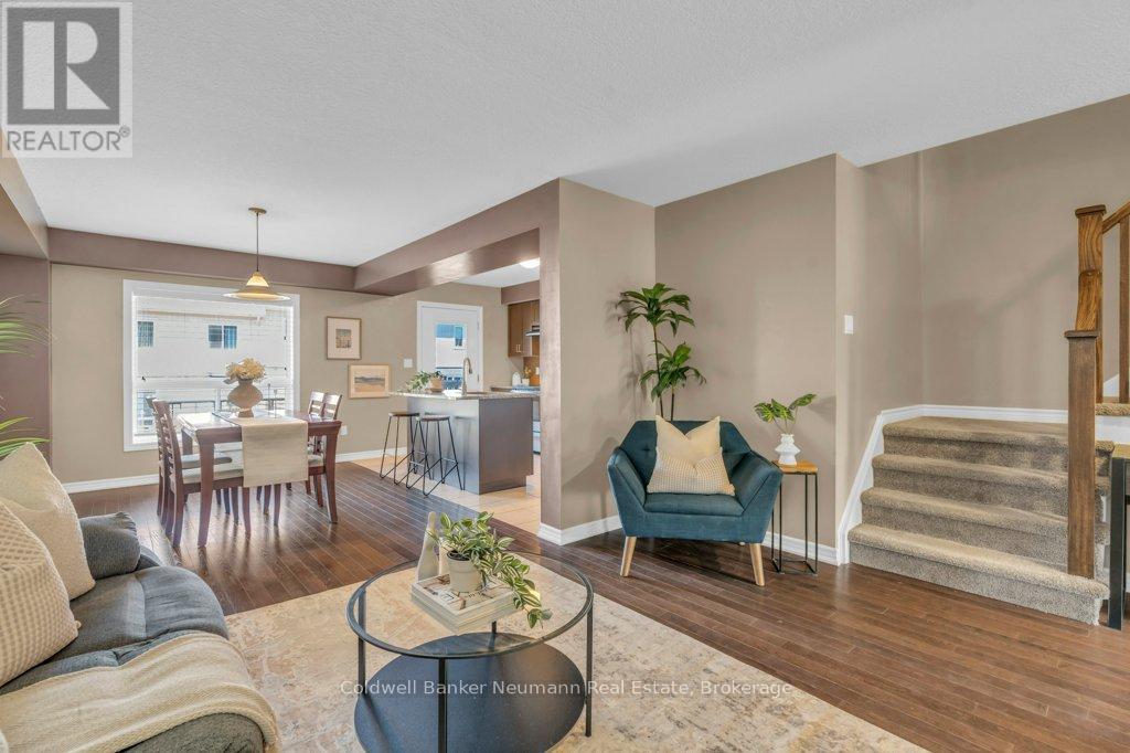 14 Jeffrey Dr, Guelph, ON N1E 0L6