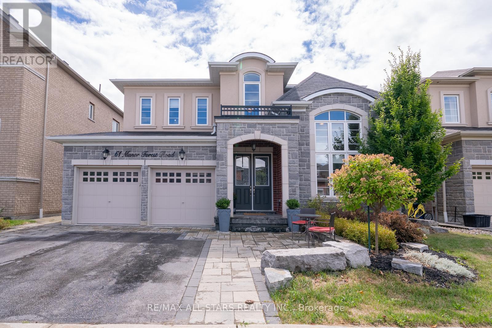 61 Manor Forest Rd, East Gwillimbury, ON L0G 1M0